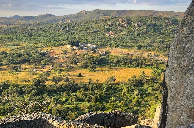 Great-Zimbabwe-Enclosure